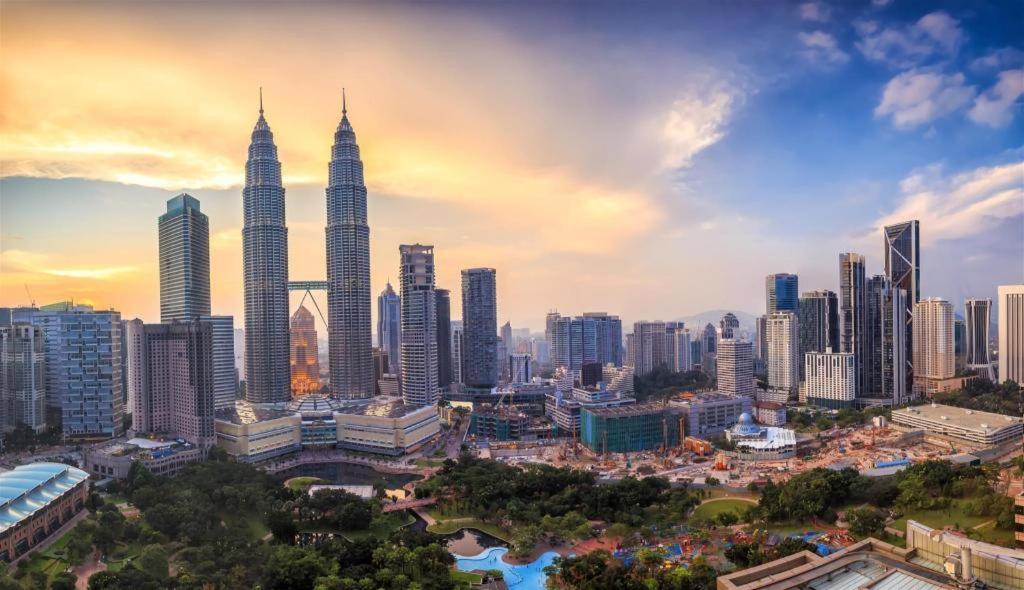 Kuala Lumpur International Hotel Екстериор снимка